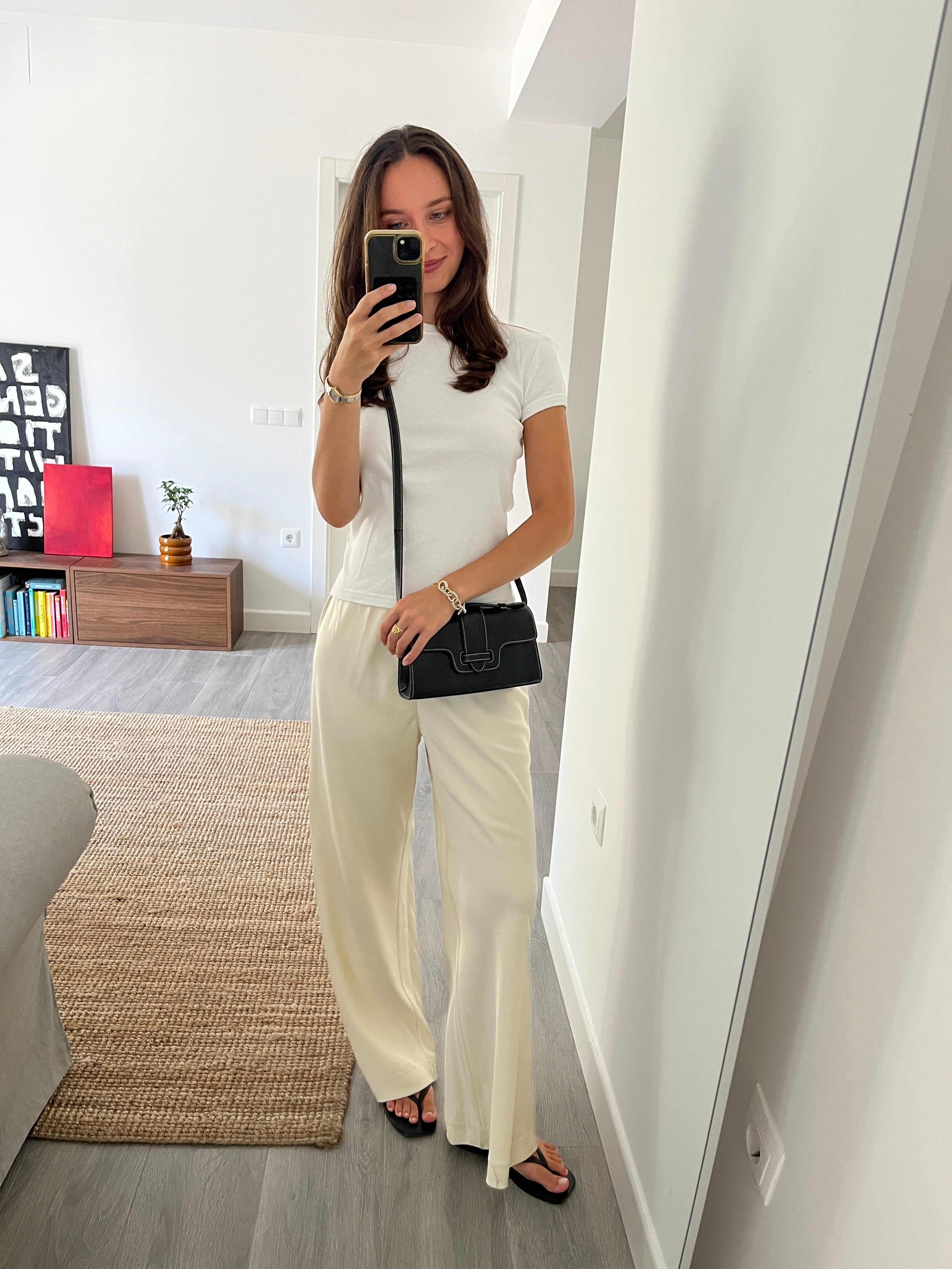 Mano Pochette Black with Vanilla Stitch - Vegan Luxury Bags Made