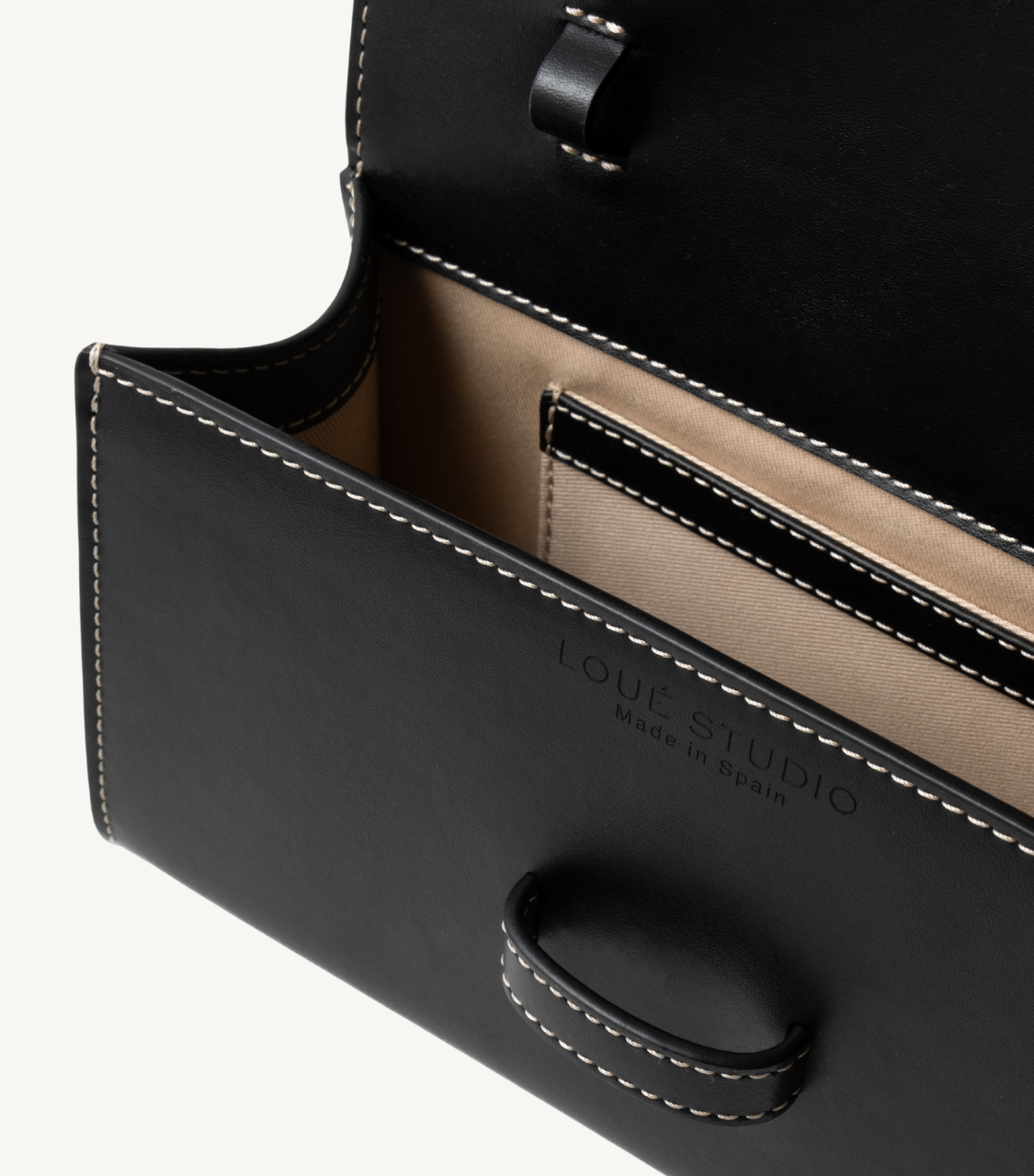 Mano Pochette Black Edge
